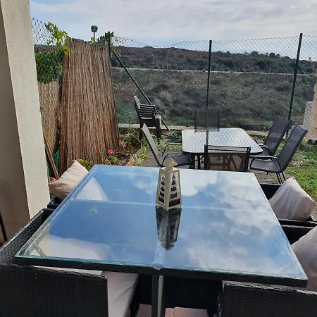 Con Jardin Apartment La Línea de la Concepción
